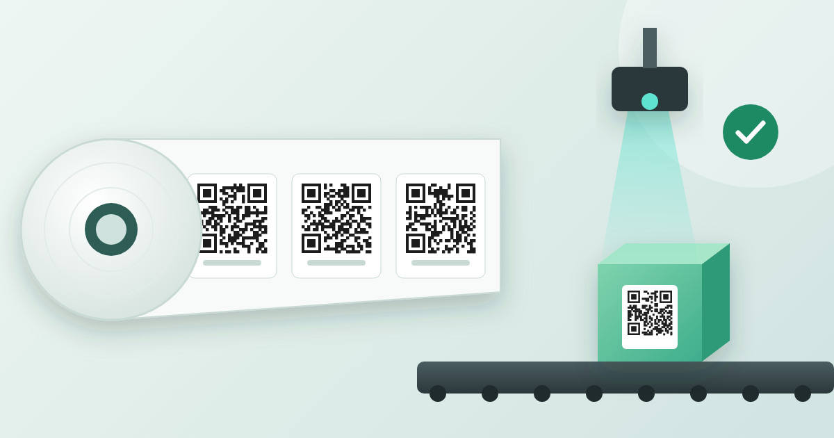 Un rouleau d'étiquettes à code QR pré-imprimées et un scanner de ligne de production lisant l'étiquette d'un produit